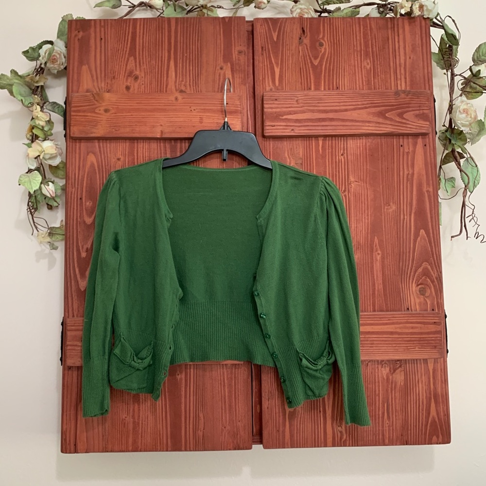 Cropped Knit Cardigan